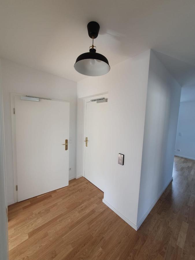 Apartment Exklusive Neubau Dachterrassenwohnung Mit Wohnungslift In Vierfamilienvilla