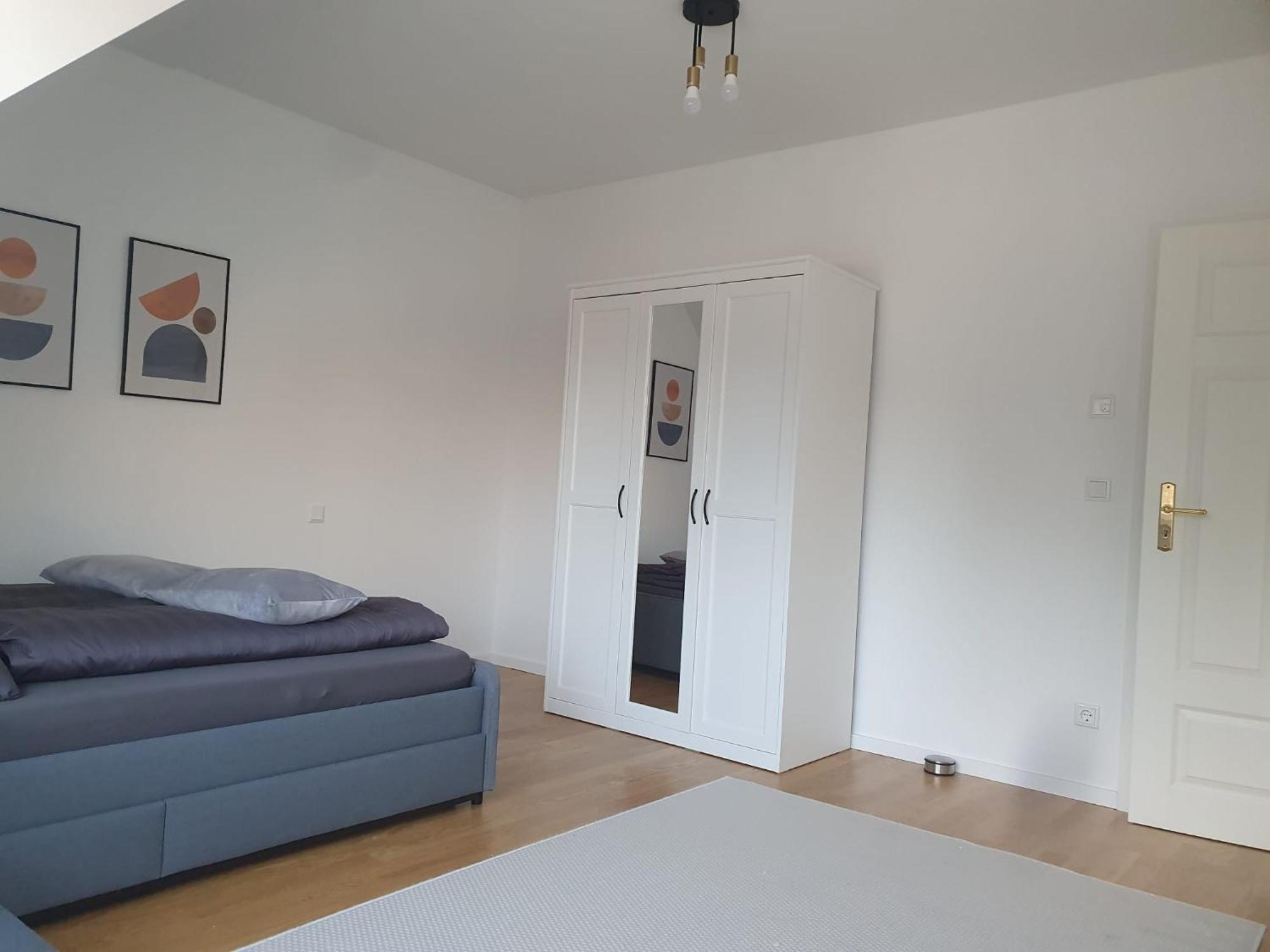 Exklusive Neubau Dachterrassenwohnung Mit Wohnungslift In Vierfamilienvilla Apartment *